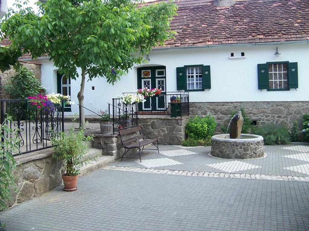 Apartment Liendl Riegersburg Bagian luar foto